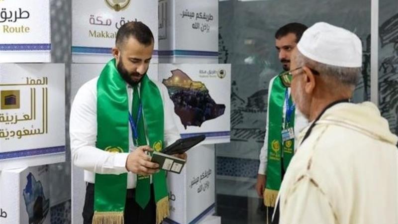 یک اتفاق عجیب؛ زائران مراکشی در آسمان مُحرِم میشوند!