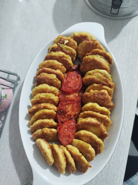 از شما/من اومدم با یه کتلت مرغ خفن