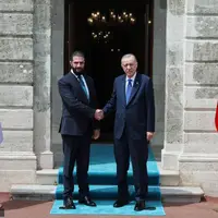عکس/ دیدار رئیس جمهور ترکیه با رئیس رژیم حاکم بر سوریه در استانبول