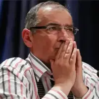 بغض و گریه صادق زیباکلام با خاطره ای از جانباز نابینا