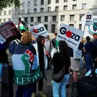راهپیمایی صدها نفر در لندن برای همبستگی با فلسطینیان