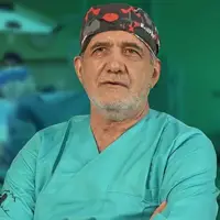 پزشک جراح نباید دست به تیغ شود؟
