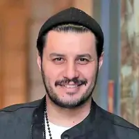 تصویر برهنه جواد عزتی در وحشی جنجال‌ به‌ پا کرد