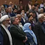 تصویری از شوخی  با مقام دولت پزشکیان در یک جلسه رسمی