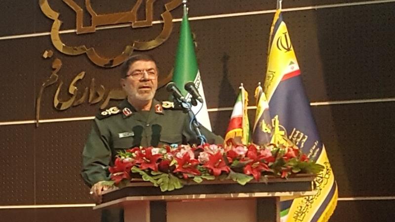 نامه مودبانه ترامپ به رهبر انقلاب، نشانه سرافرازی ملت ایران است