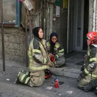 عکس پربازدید از زنان آتش‌نشان در صحنه عملیات