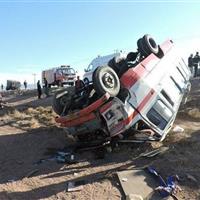 واژگونی مینی‌بوس در جاده اراک به قم ۱۵ مصدوم برجا گذاشت