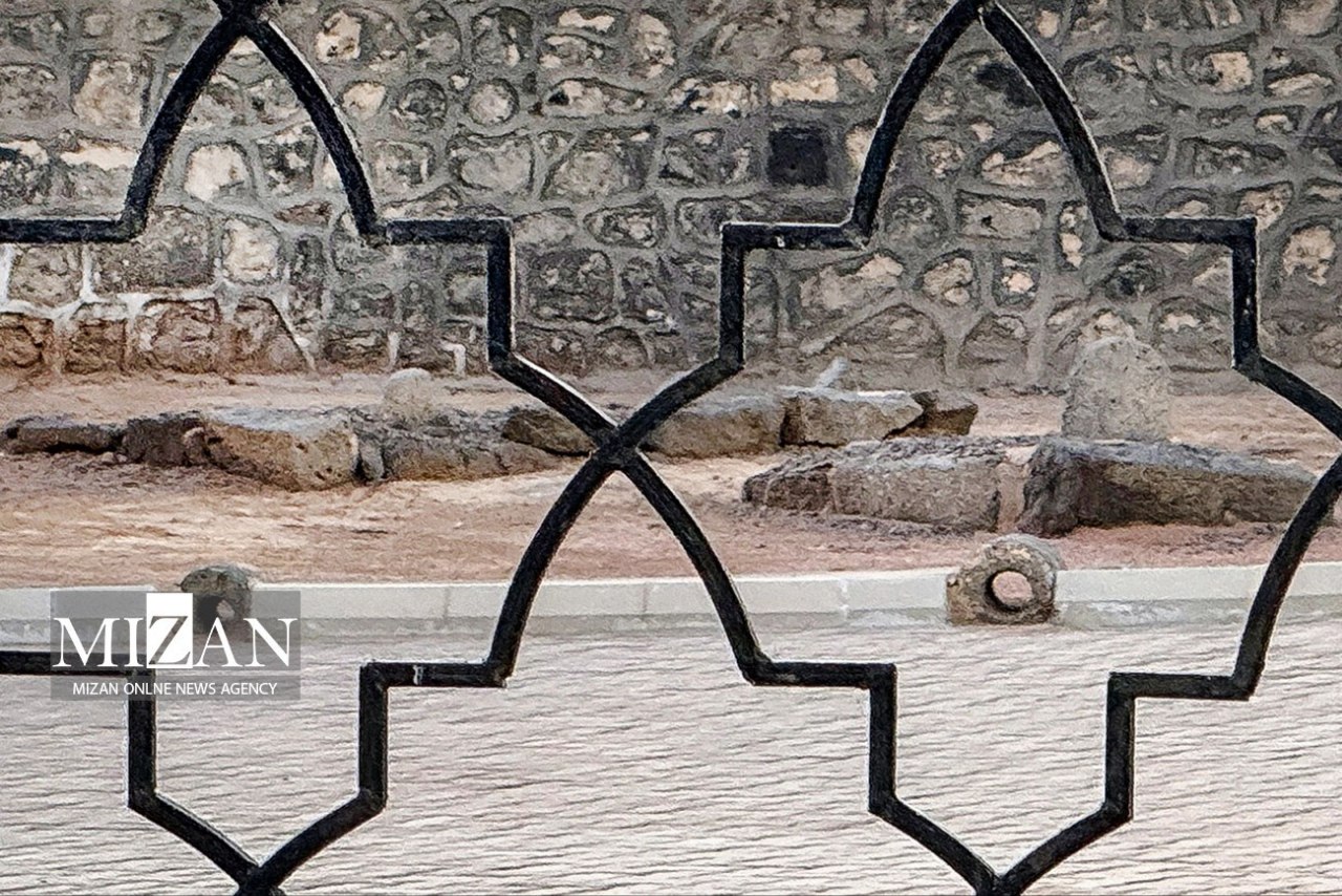 تصاویری از حضور حجاج در قبرستان بقیع در ایام حج ابراهیمی 