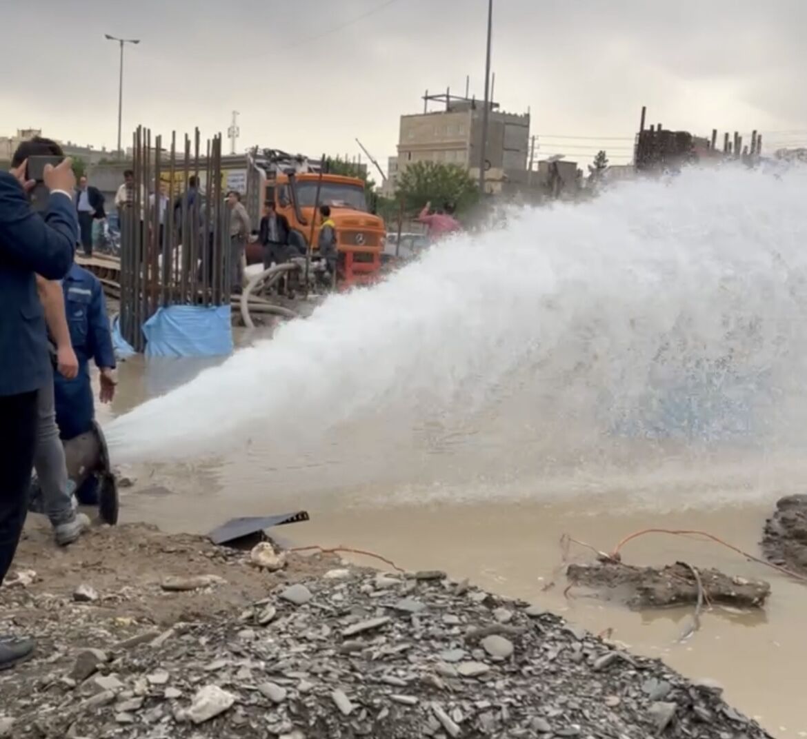 آب‌ مناطق شمال شرق مشهد قطع است