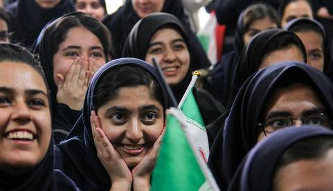 توزیع هفتگی قرص آهن در دبیرستان‌های دخترانه کشور