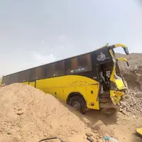 عکس/ ۲۷ مصدوم بر اثر واژگونی اتوبوس در یزد