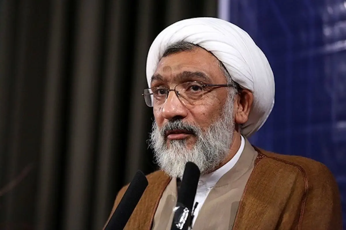 انتقاد پورمحمدی از دخالت‌ها؛ اقتصادیون و نظامیان برای یکدیگر نسخه می‌پیچند و روحانیون در همه چیز دخالت می‌کنند