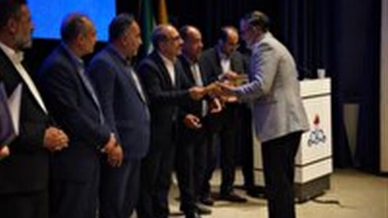 اهدای بیش از ۱۰۰ دستگاه بخاری کم‌مصرف به مشترکان خوش‌مصرف گاز