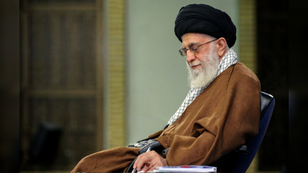 تقریظ رهبر انقلاب بر کتاب «روح الله» رونمایی می‌شود