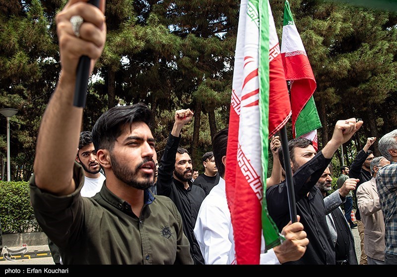 عکس/ اجتماع دانشجویی در حمایت از حق غنی‌سازی اورانیوم