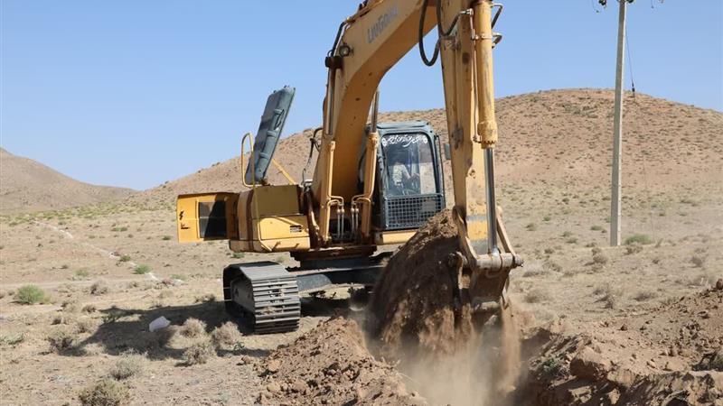عملیات اجرایی طرح آبرسانی به 2 روستا در شرق اصفهان آغاز شد