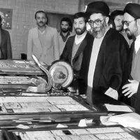 عکس/ مروری بر تصاویر بازدید حضرت آیت‌الله خامنه‌ای از روزنامه اطلاعات در دهه ۶۰