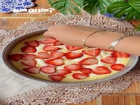 کیک توت فرنگی کرمدار، با عطر و طعمی ماندگار
