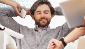 کابوس پیامهای کاری در مرخصی