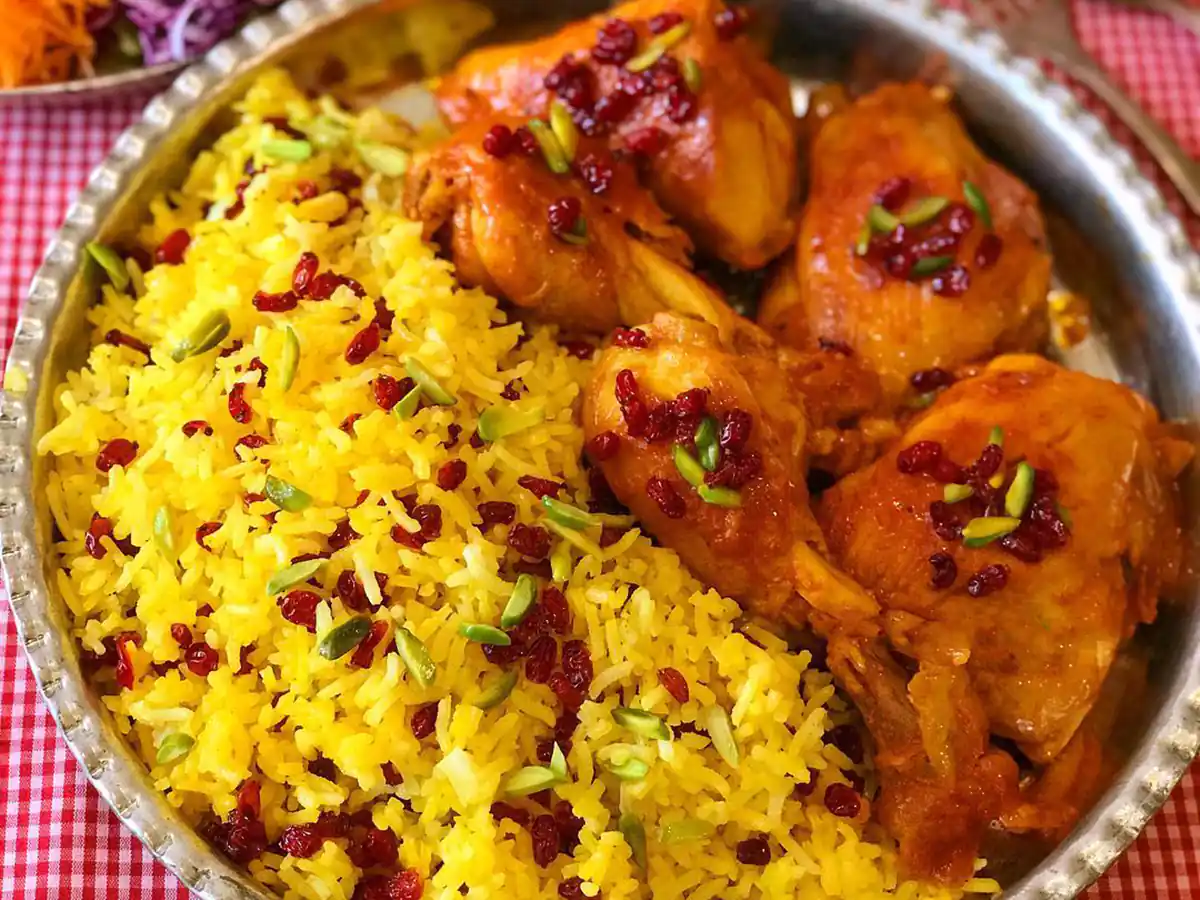 زرشک پلو با مرغ مجلسی رو‌ اینجوری درست کن