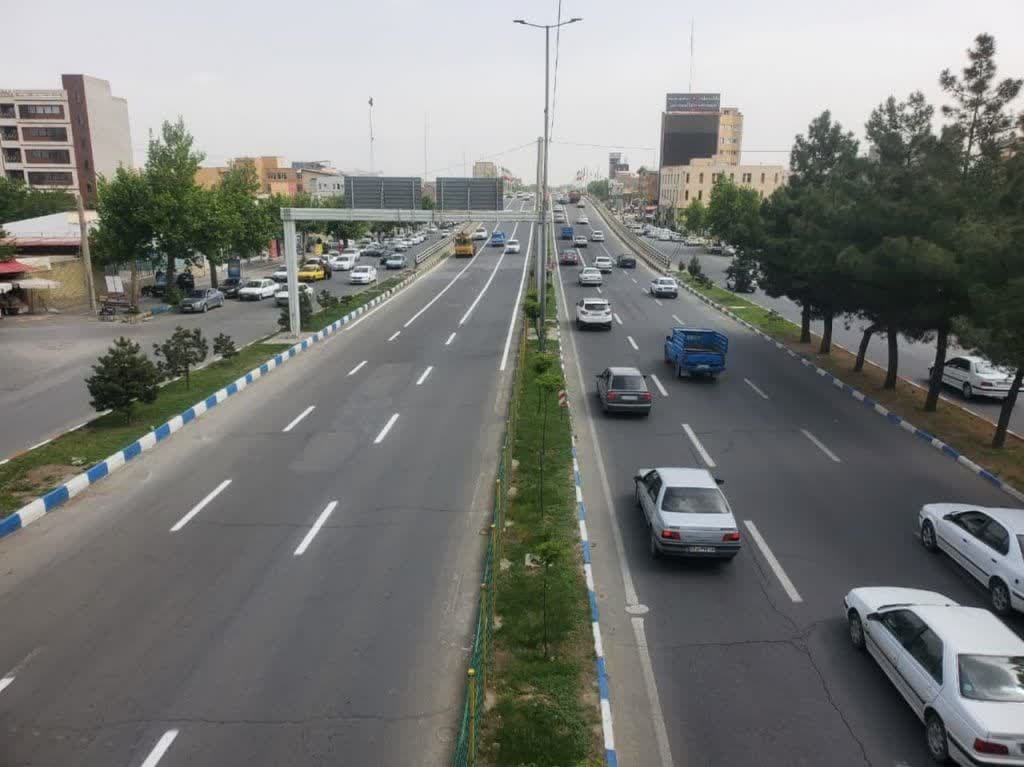 360 کیلومتر خط کشی محوری در معابر مناطق پنجگانه شهر ارومیه