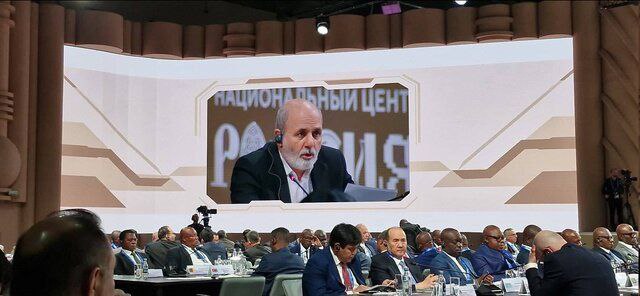 دبیر شورای عالی امنیت ملی: ایران بر استقلال هستهای، حفظ چرخه سوخت و غنیسازی اصرار دارد