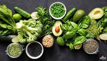 ۵ سبزی پرخاصیت برای کاهش کلسترول بعد از ۵۰ سالگی