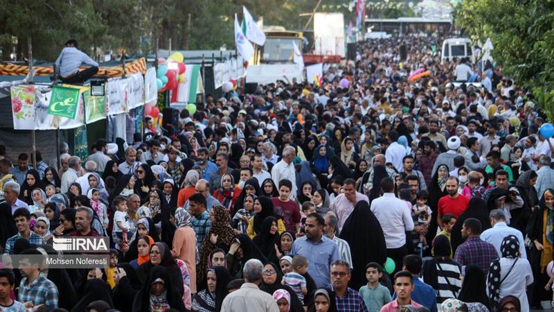 برگزاری مهمانی کیلومتری غدیر در ۱۲ شهرستان خراسان جنوبی