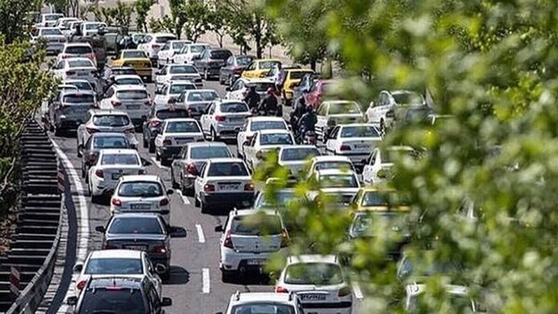 ترافیک در اتوبان تهران-کرج و جاده کرج-چالوس سنگین است