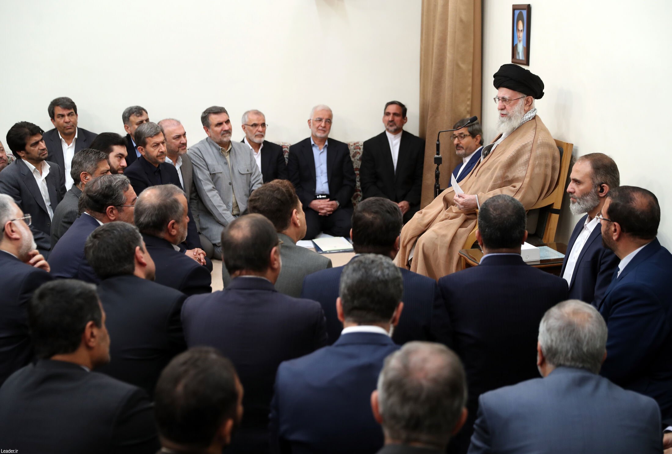عکس/ تصاویری از دیدار وزیر کشور و استانداران با رهبر معظم انقلاب