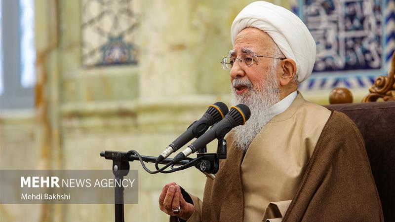 مقدمه ایستادگی برابر دشمنان بیرونی، مبارزه با هوس های درونی است