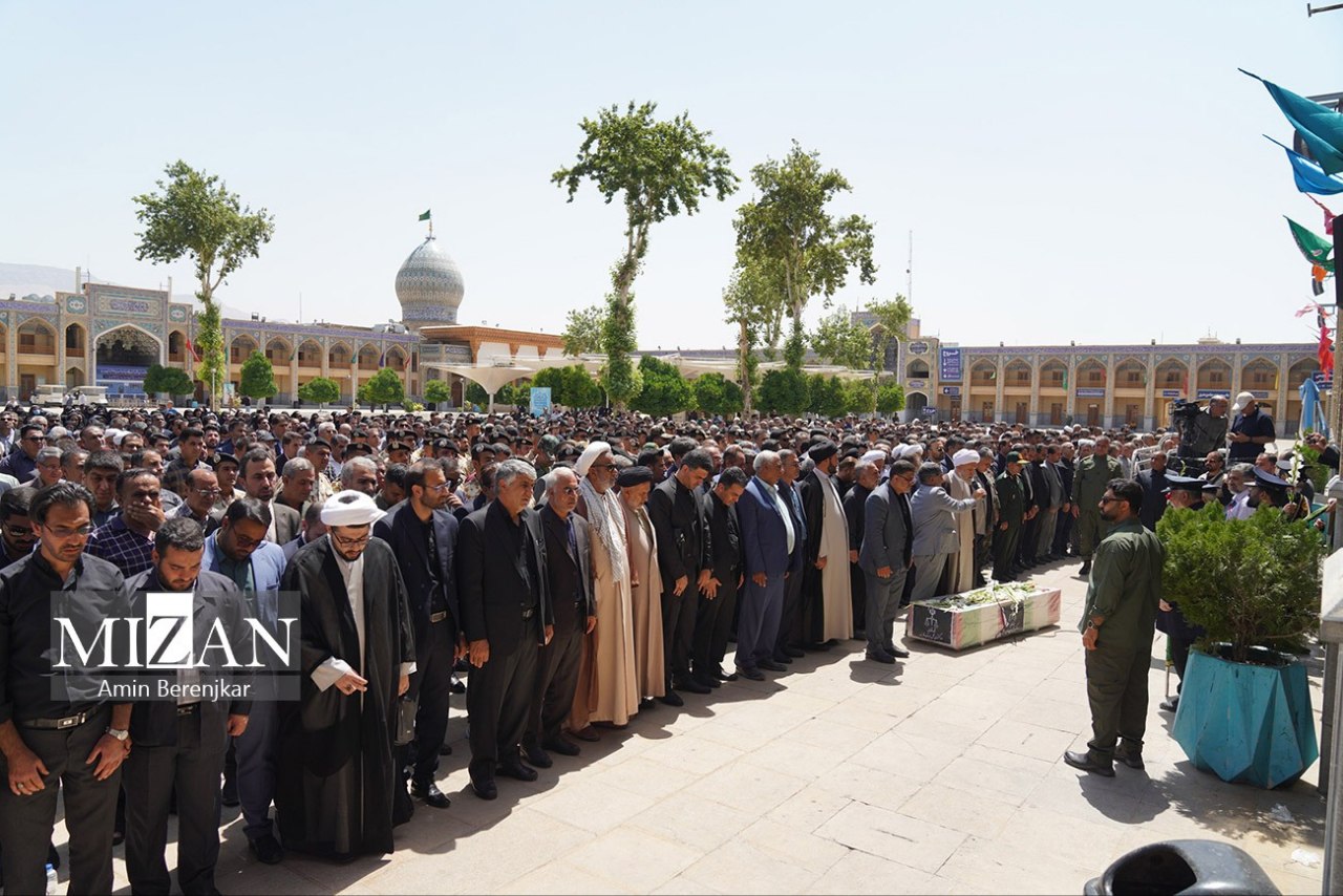 عکس/ مراسم تشییع پیکر قاضی شهید احسان باقری در شیراز