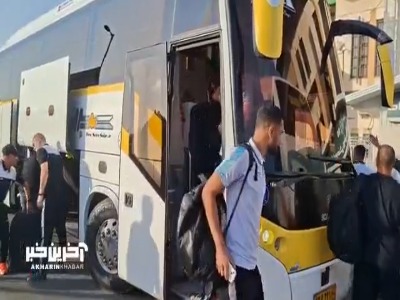 ورود بازیکنان ملوان به استادیوم