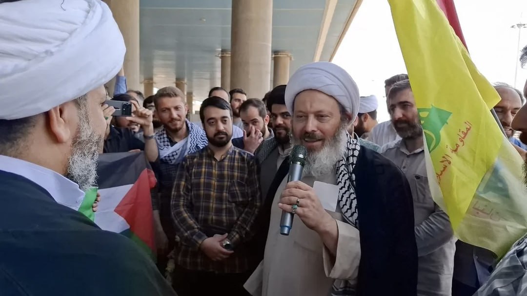 تصاویری از ورود حجت الاسلام قاسمیان به ایران