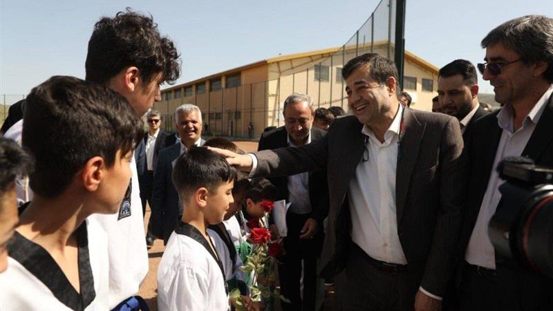 بازدید وزیر ورزش و جوانان از اماکن ورزشی شهرستان خلخال