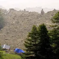 فروپاشی یخچال طبیعی روستایی در سوئیس را ویران کرد