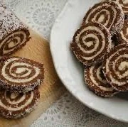 شیرینی رولتی خرما
