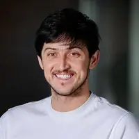 تصویری از سردار آزمون در کنار هادی حجازی فر 