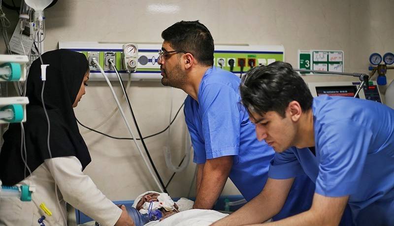چرایی کاهش آمار مهاجرت پزشکان و پرستاران در سال 1403