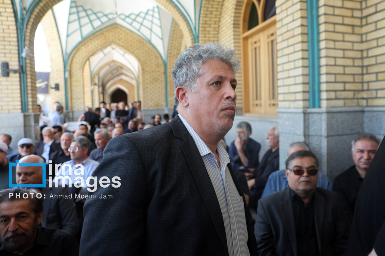 تصاویری از فرزندان هاشمی رفسنجانی در مراسم تشییع عمویشان