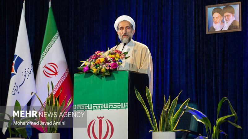 امام جمعه قزوین: مدیران باید در محدوده مسئولیت خود با فساد مبارزه کنند