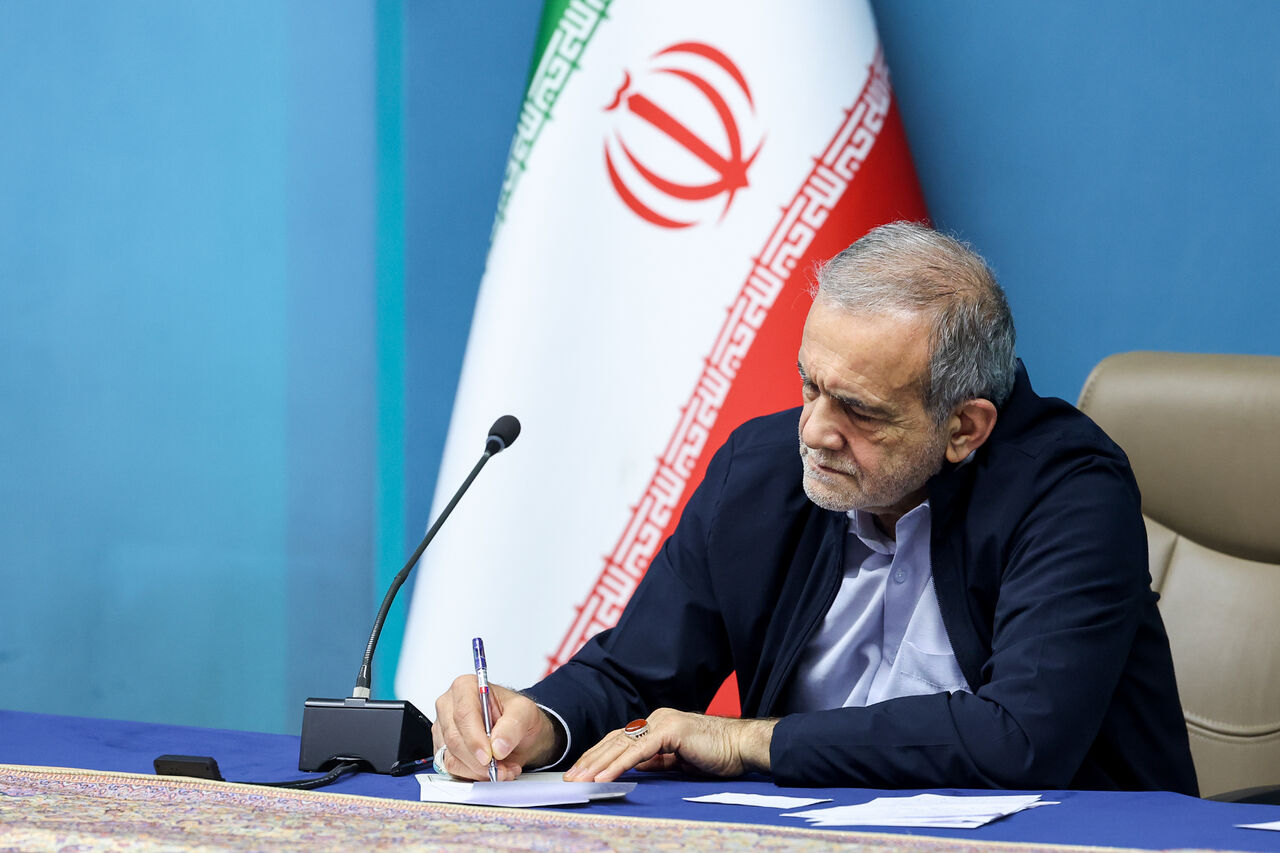 پزشکیان به هاشمی رفسنجانی پیام داد