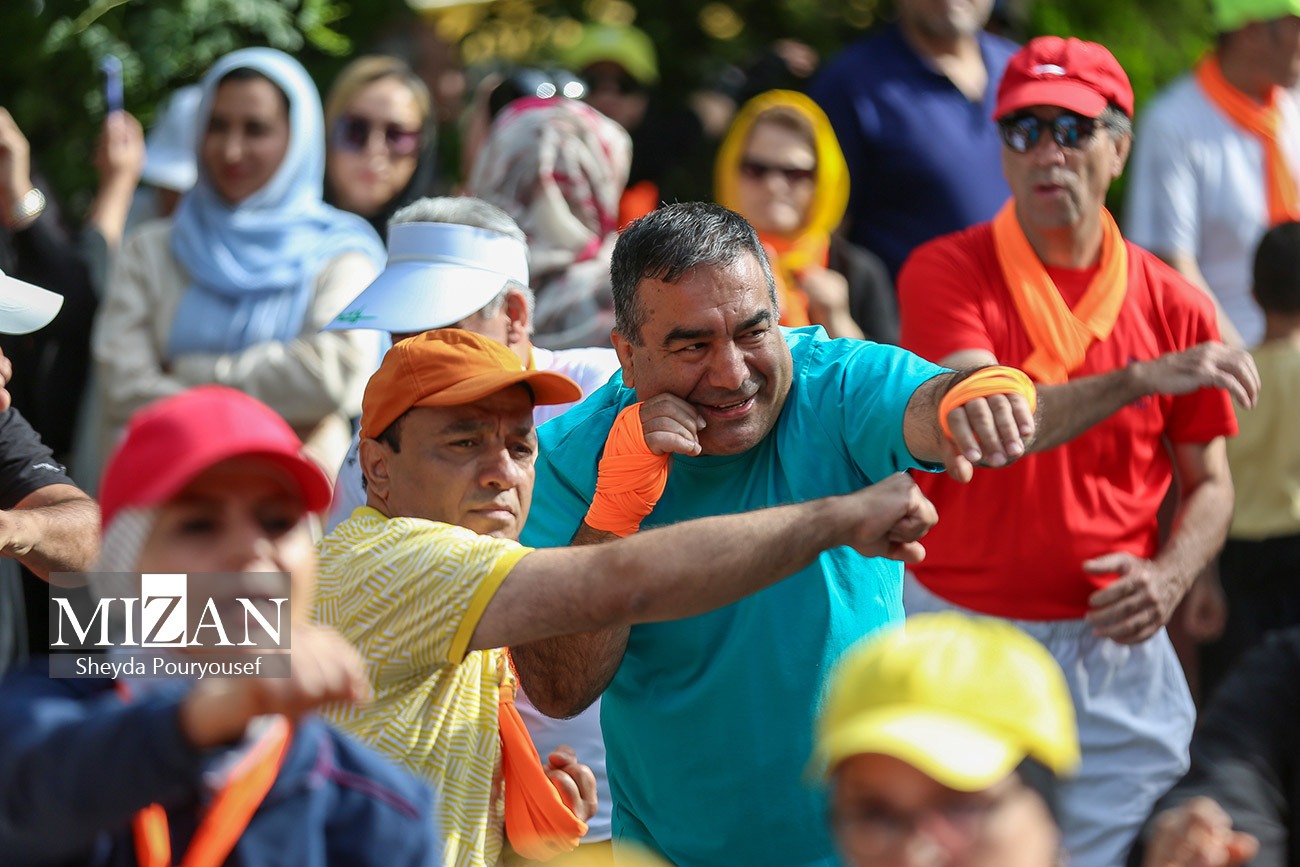همایش پیاده‌روی خانوادگی به مناسبت روز جهانی ام اس