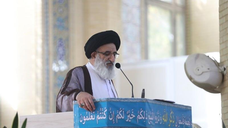 امام جمعه کرج : مخاطب وصیت نامه امام راحل جهان اسلام است