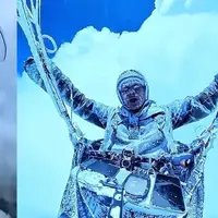 چترباز چینی در هوا یخ زد! 