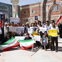 تجمع دانشجویان برای حمایت از حق مسلم غنی‌سازی در نماز جمعه