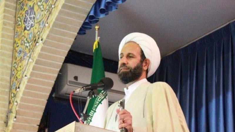 خطیب جمعه خرمآباد: تبعیت از ولایتفقیه عامل تداوم پیشرفت ایران است