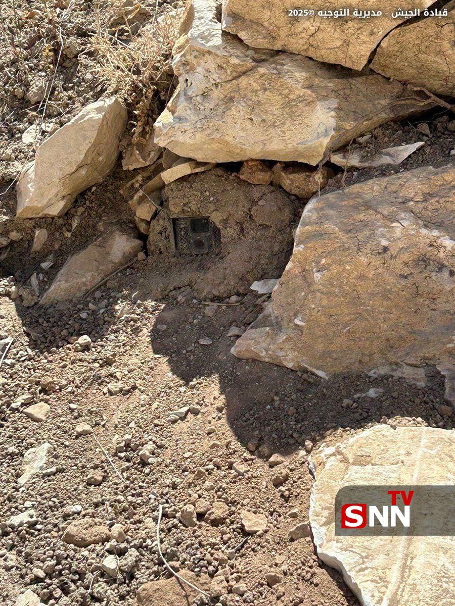 عکس/ کشف دستگاه جاسوسی اسرائیل در لبنان 