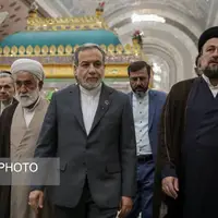 عکس/ مراسم تجدید میثاق وزیر و کارکنان وزارت امور خارجه با آرمان‌های امام راحل