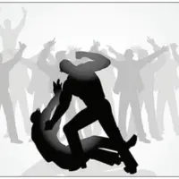 وقتی زنی فریاد می‌زند، تماشاچی نباشید